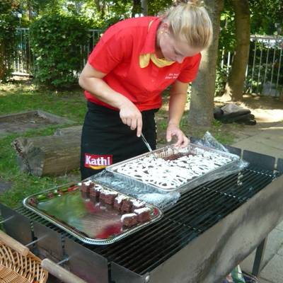 waffeln melone und natuerlich kuchen fuers leibliche wohl