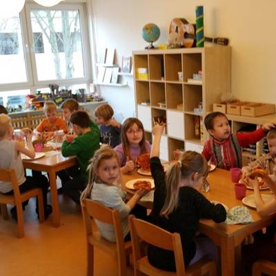 grosses pizzaessen